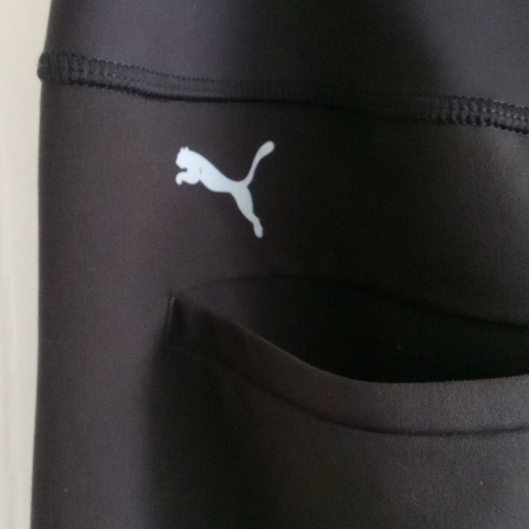 Puma | Black Golf /Yoga Capri Pants - Picture 5 of 7